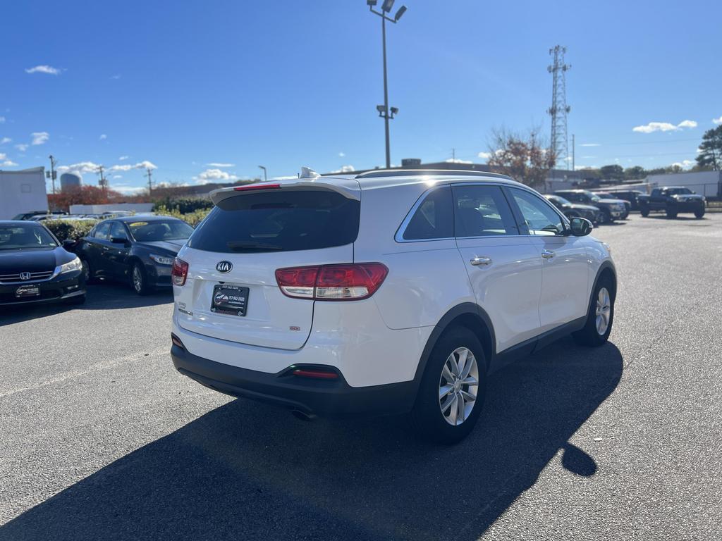 2018 Kia Sorento LX photo 8