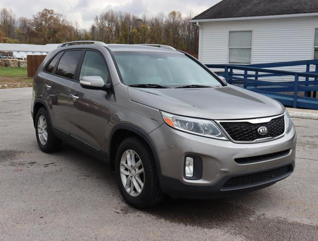 Used 2015 Kia Sorento LX with VIN 5XYKT3A65FG578103 for sale in Cookeville, TN