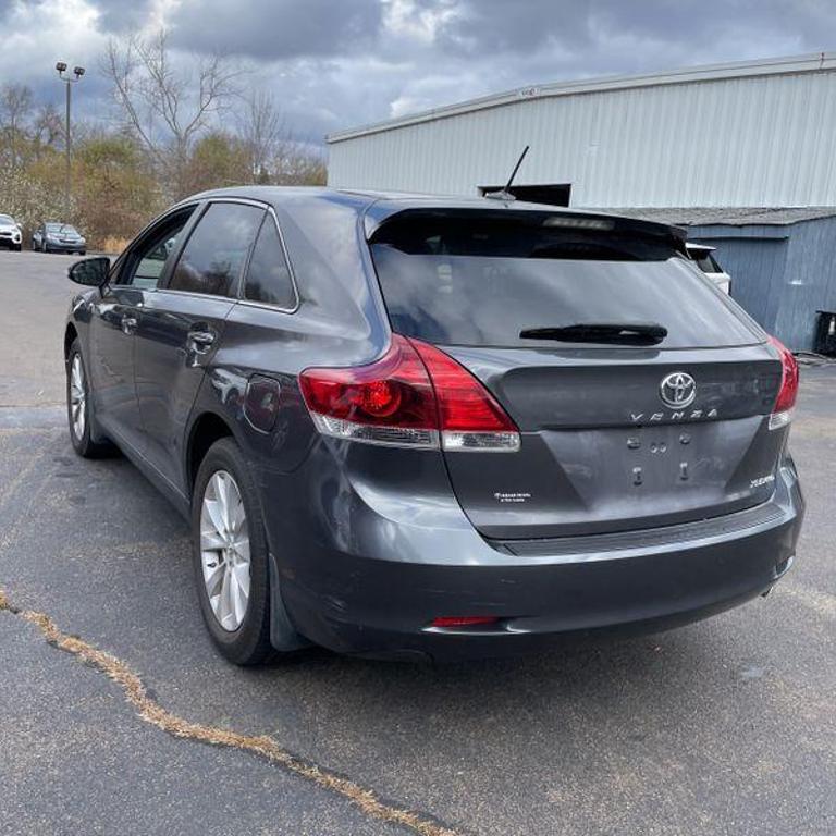 2014 Toyota Venza XLE photo 24