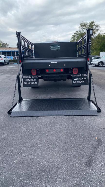 2006 Ford F-350 Super Duty Chassis Cab null photo 9