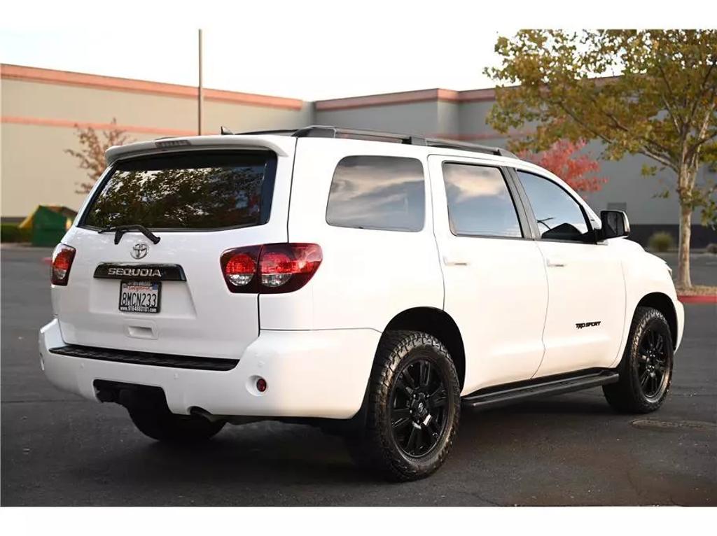 2019 Toyota Sequoia TRD Sport photo 4