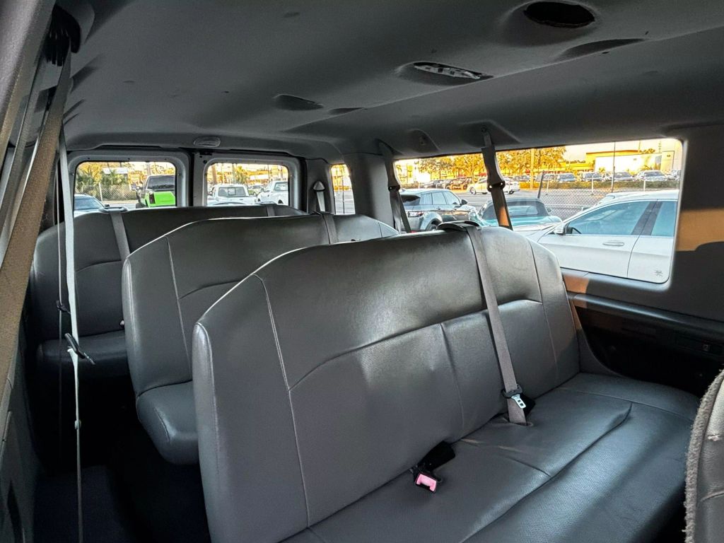 2011 FORD E350 SUPER DUTY PASSENGER PASSENGER V8, 5.4 LITER XLT EXTENDED VAN 3D