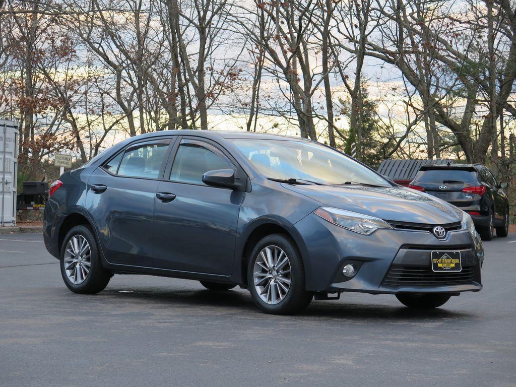 2015 Toyota Corolla LE Premium photo 11