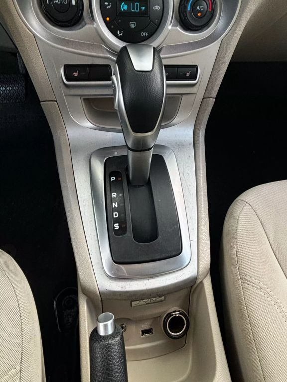 2014 FORD FIESTA SEDAN 4-CYL, 1.6 LITER SE SEDAN 4D