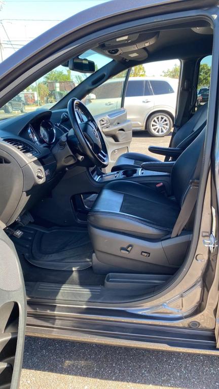 2019 Dodge Grand Caravan SXT photo 16