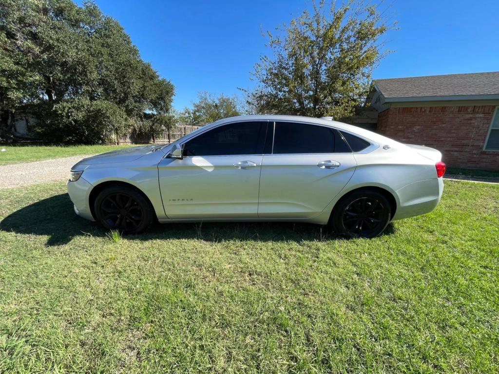 2019 Chevrolet Impala 1LT photo 2