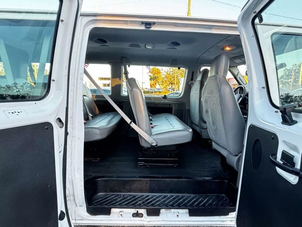 2011 FORD E350 SUPER DUTY PASSENGER PASSENGER V8, 5.4 LITER XLT EXTENDED VAN 3D