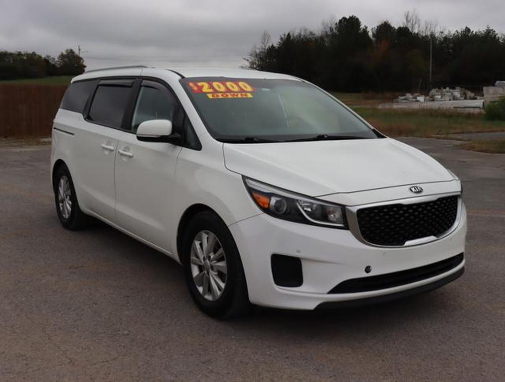 Used 2017 Kia Sedona LX with VIN KNDMB5C11H6315721 for sale in Cookeville, TN