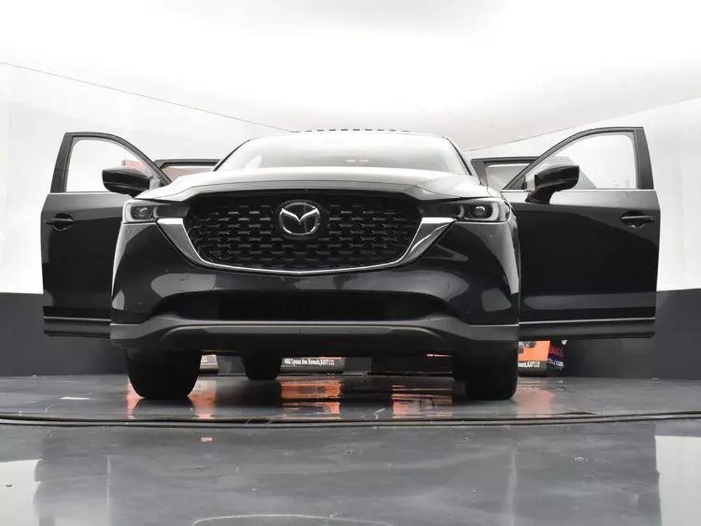 2023 Mazda CX-5 S Premium package photo 11