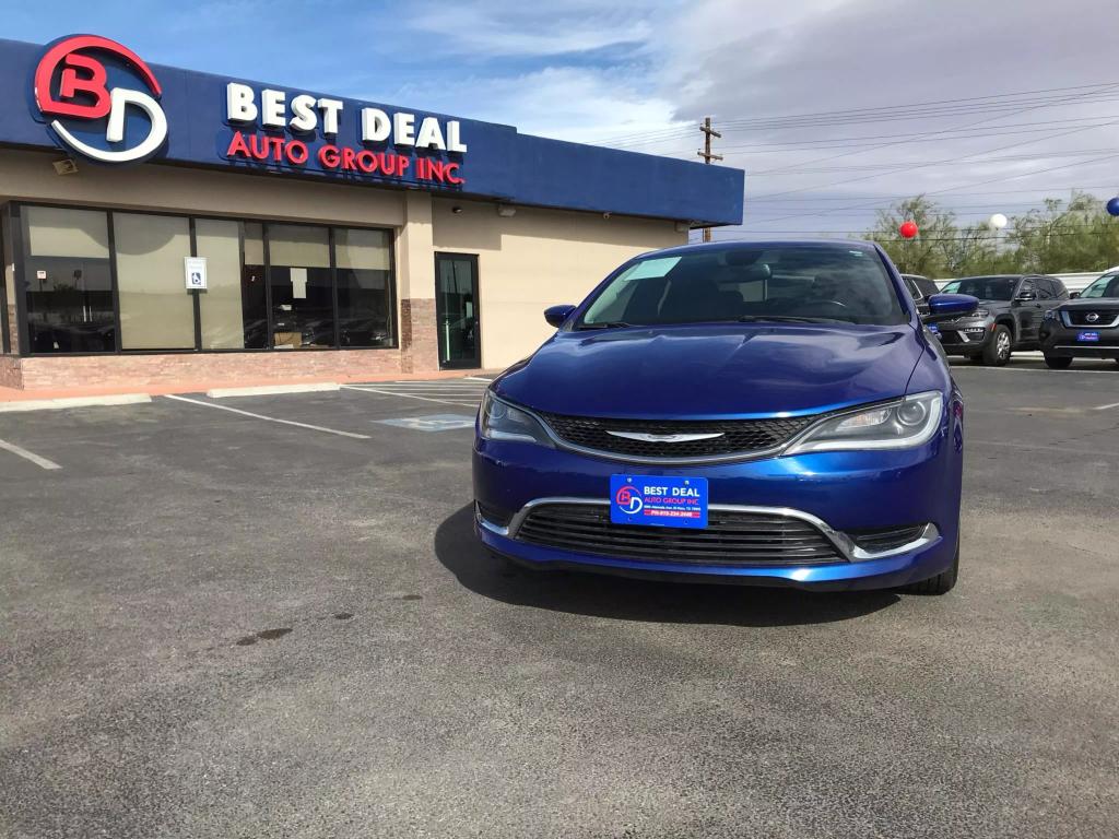 2016 Chrysler 200 Limited photo 8