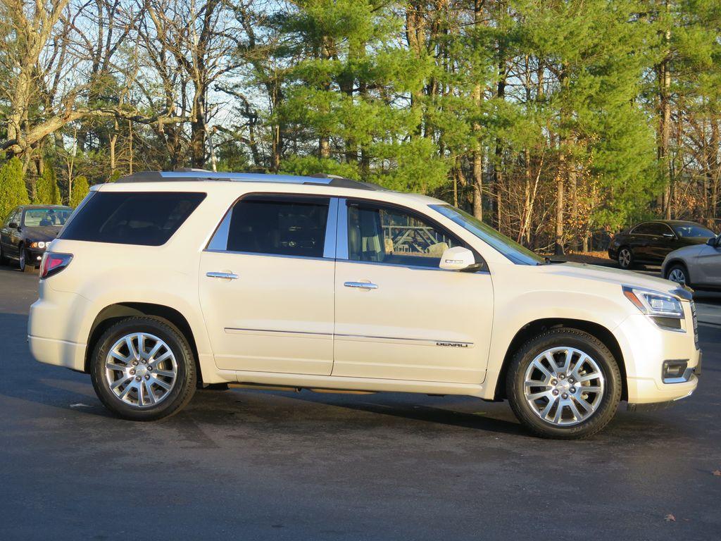 2015 GMC Acadia Denali photo 10