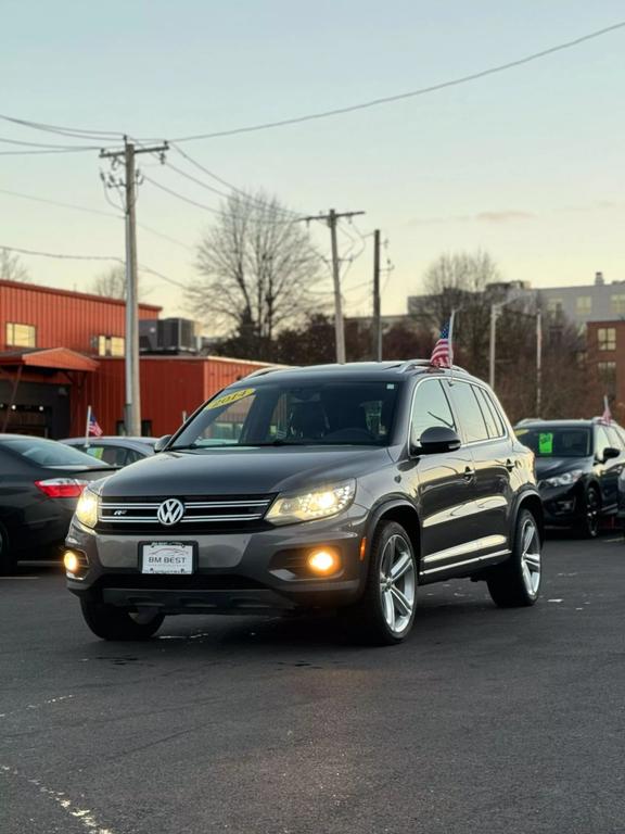 2014 Volkswagen Tiguan S photo 3