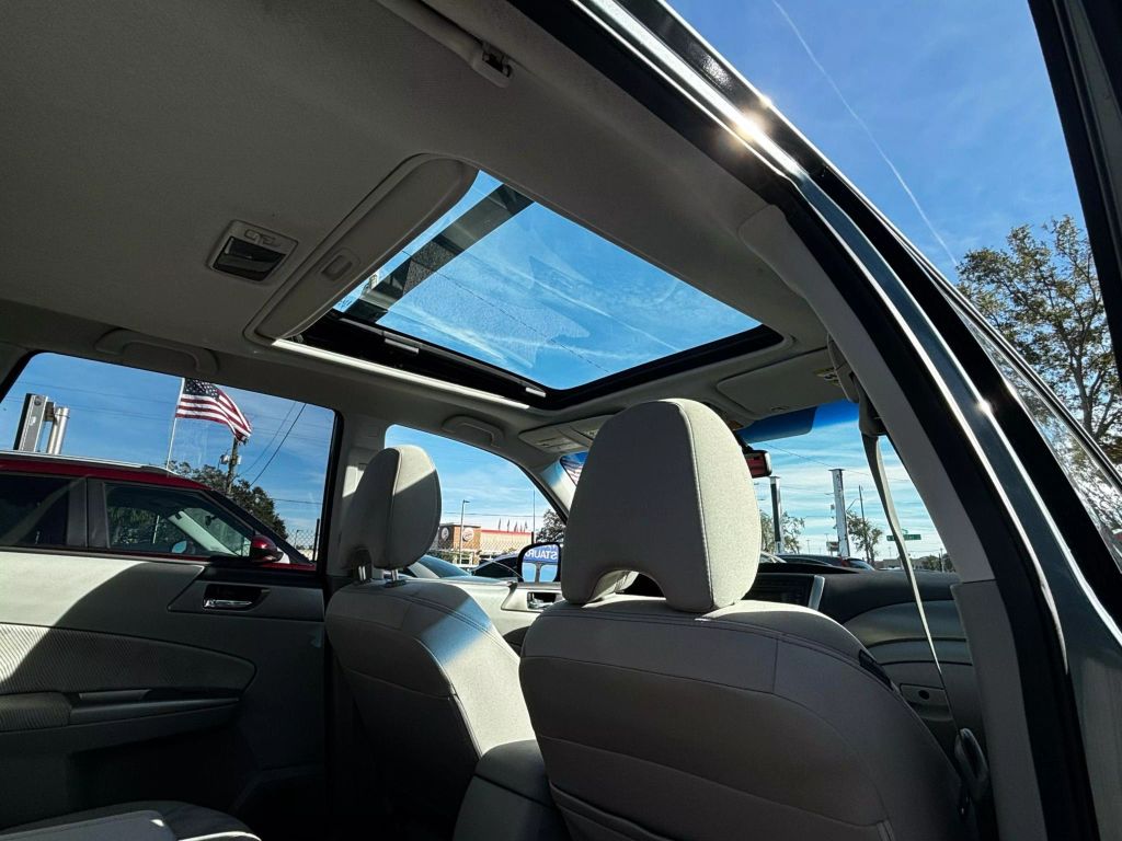 2010 SUBARU FORESTER SUV 4-CYL, PZEV, 2.5 LITER 2.5X PREMIUM SPORT UTILITY 4D