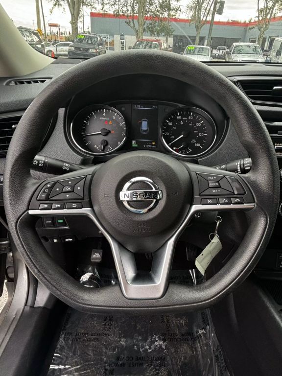 2017 NISSAN ROGUE SUV 4-CYL, 2.5 LITER SV SPORT UTILITY 4D