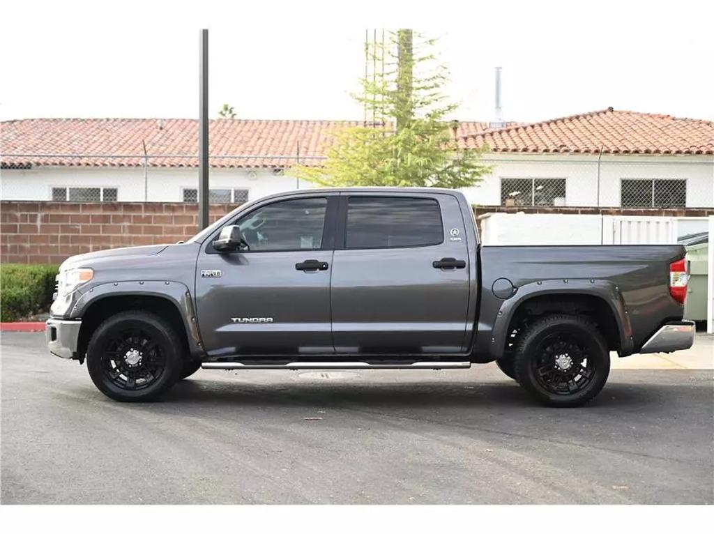 2014 Toyota Tundra SR5 photo 4