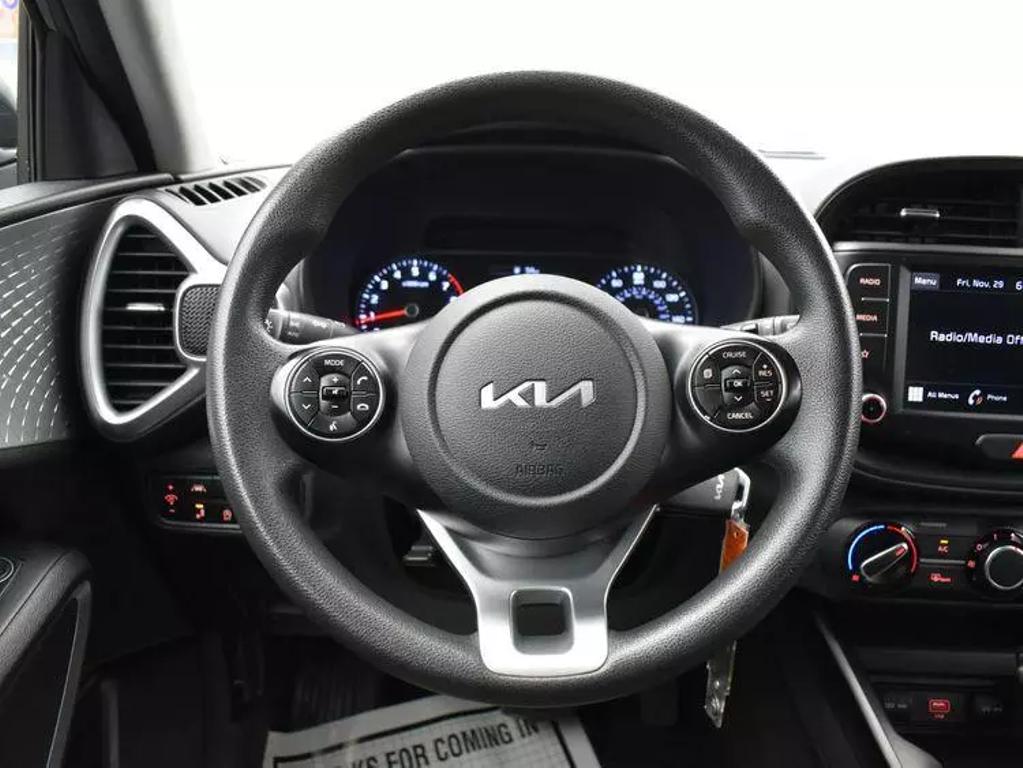 2022 Kia Soul LX photo 20