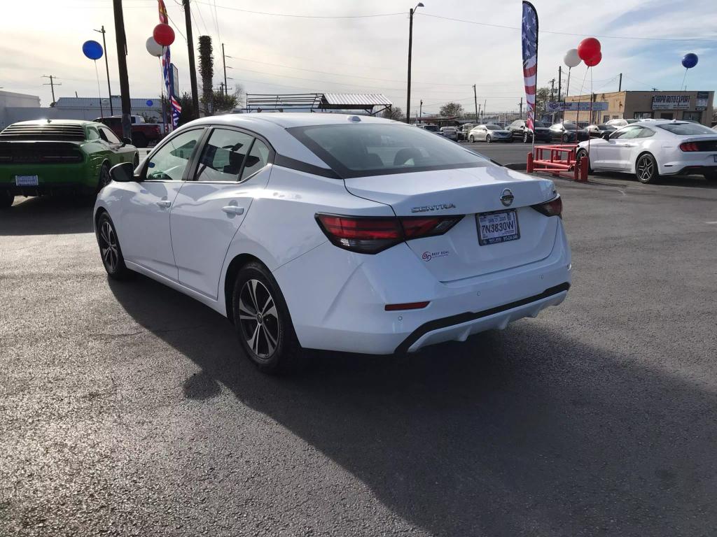 2021 Nissan Sentra SV photo 3