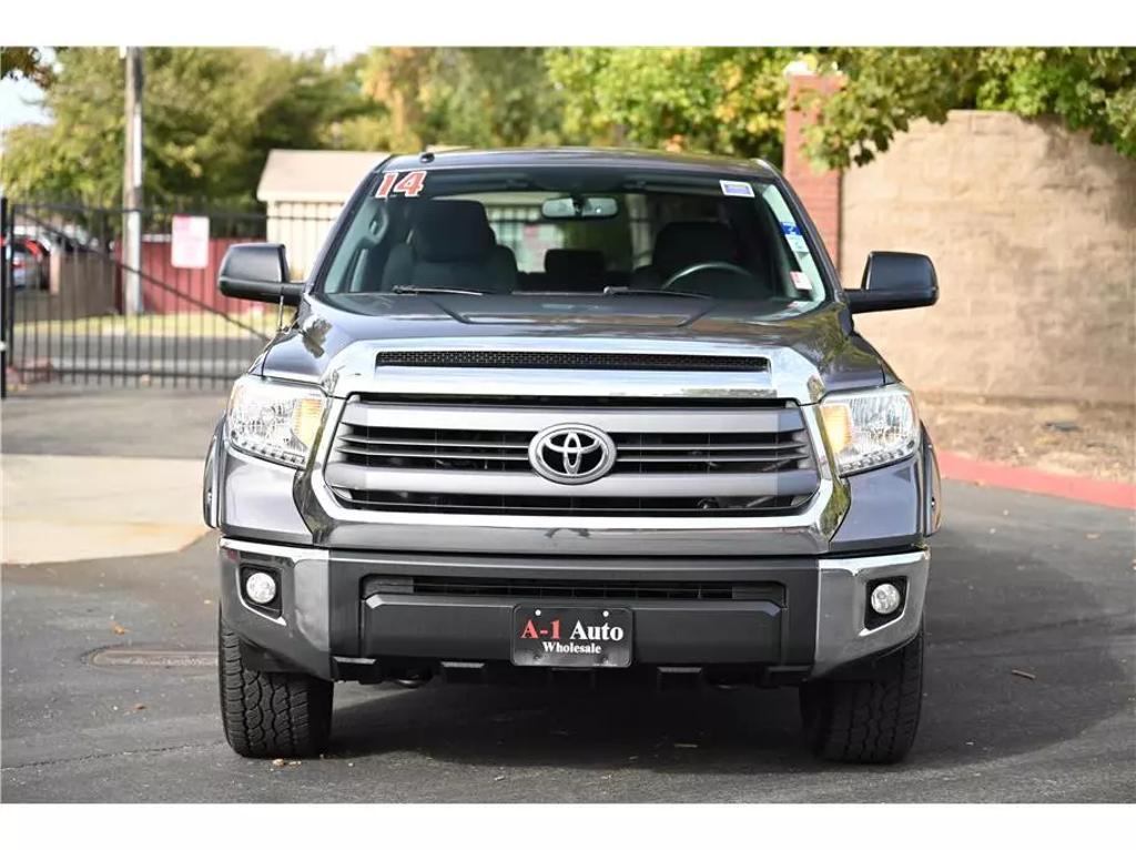 2014 Toyota Tundra SR5 photo 2