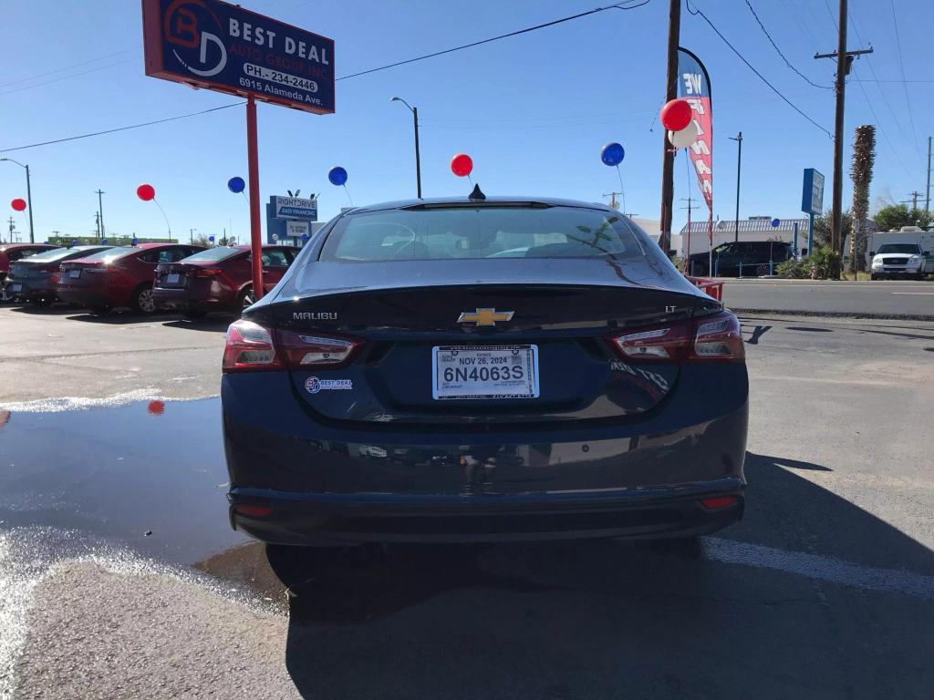 2021 Chevrolet Malibu 1LT photo 4