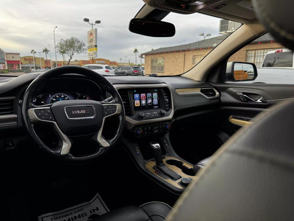 2019 GMC Acadia Denali photo 7