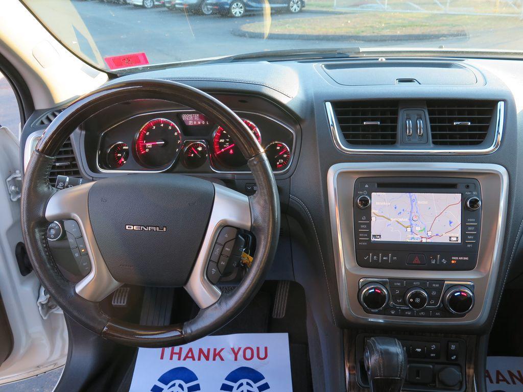 2015 GMC Acadia Denali photo 21