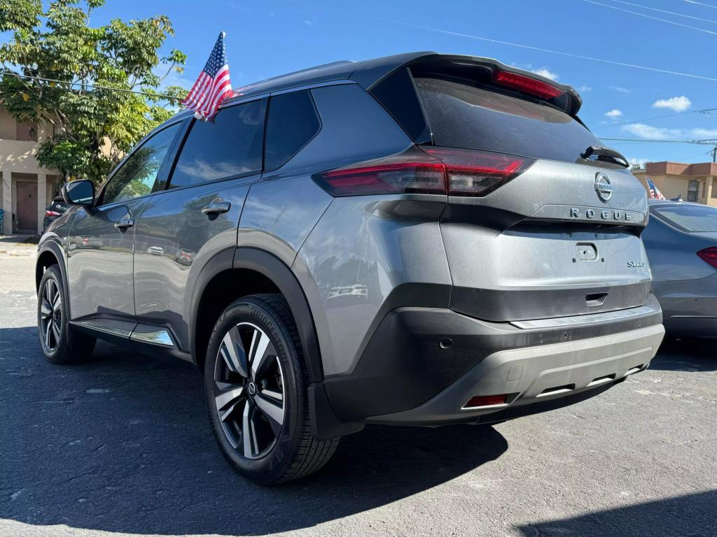 2021 Nissan Rogue SL photo 12