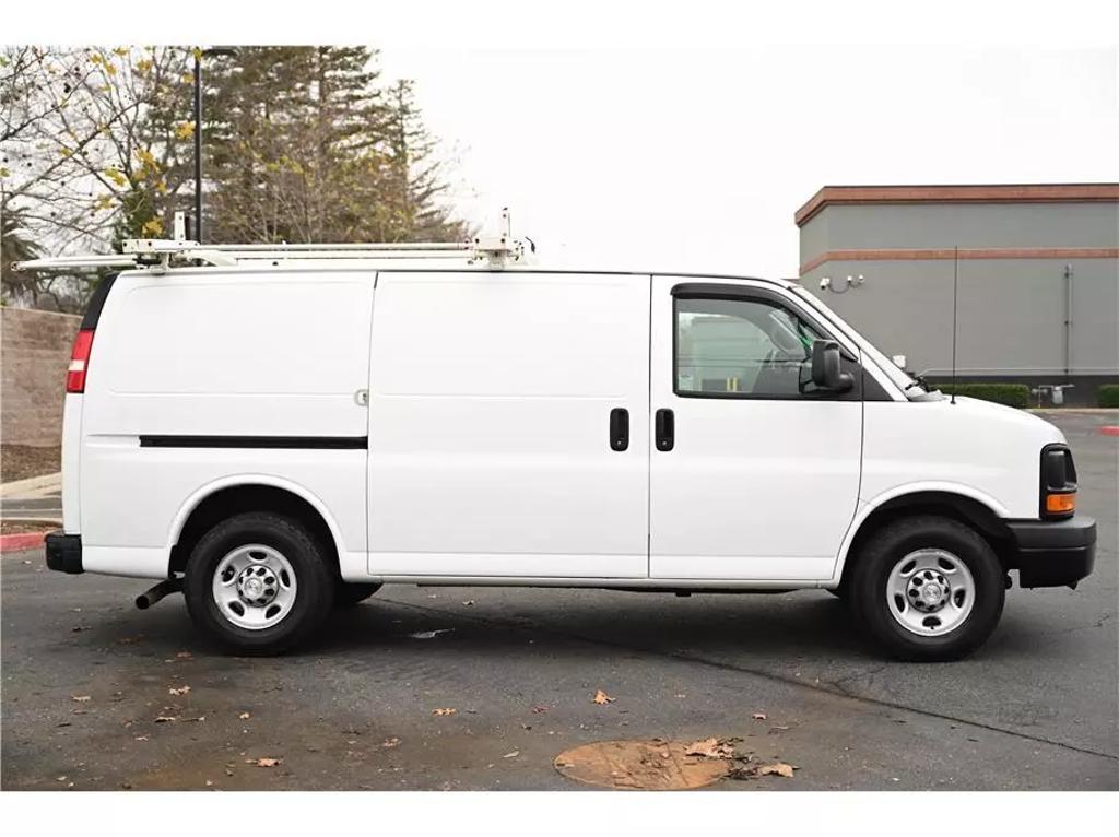 2016 Chevrolet Express Cargo Work Van photo 8