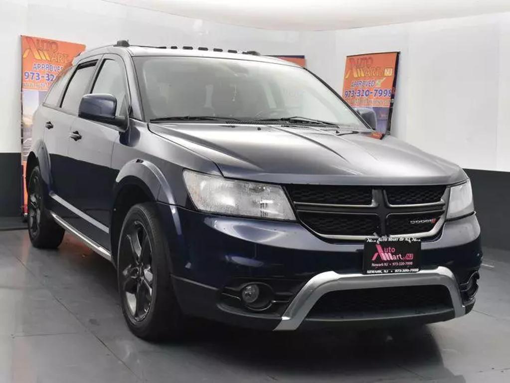 2020 Dodge Journey Crossroad photo 2