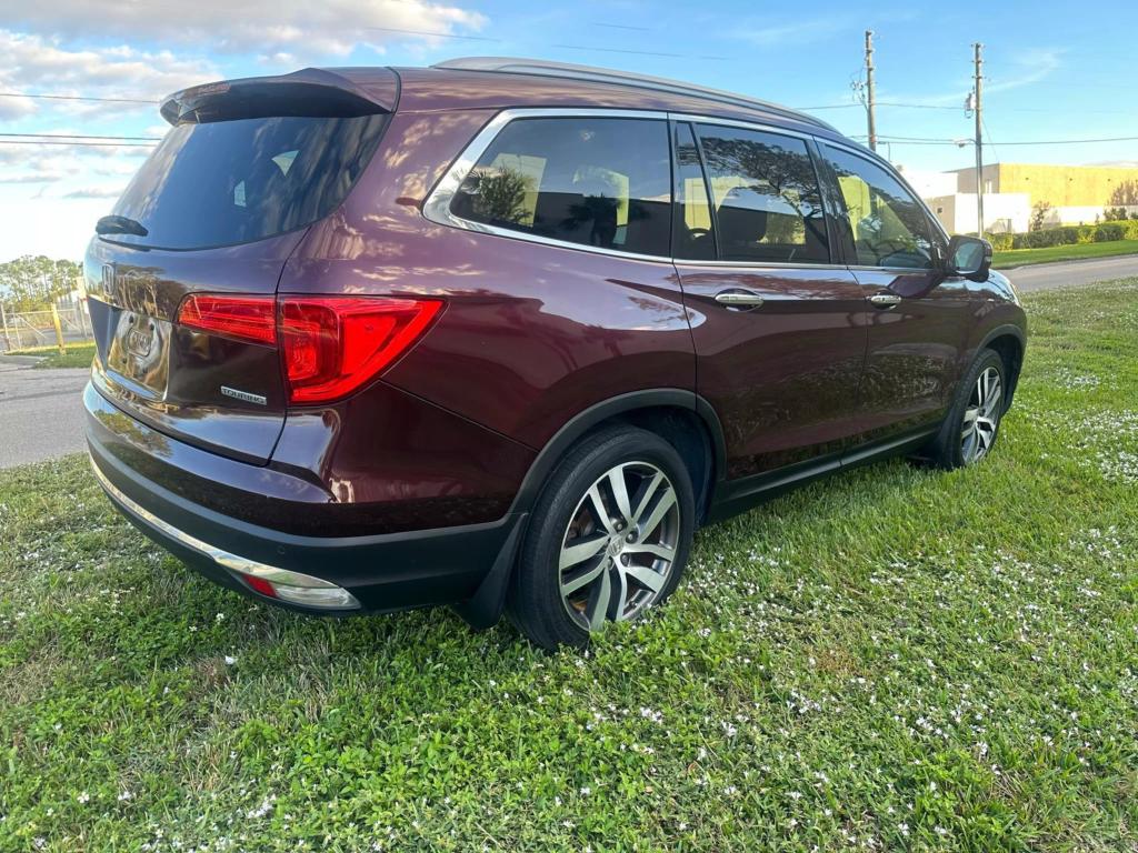 2016 Honda Pilot Touring photo 4