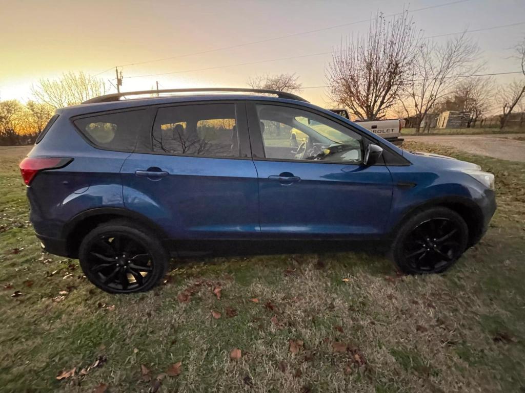 2019 Ford Escape SE photo 8