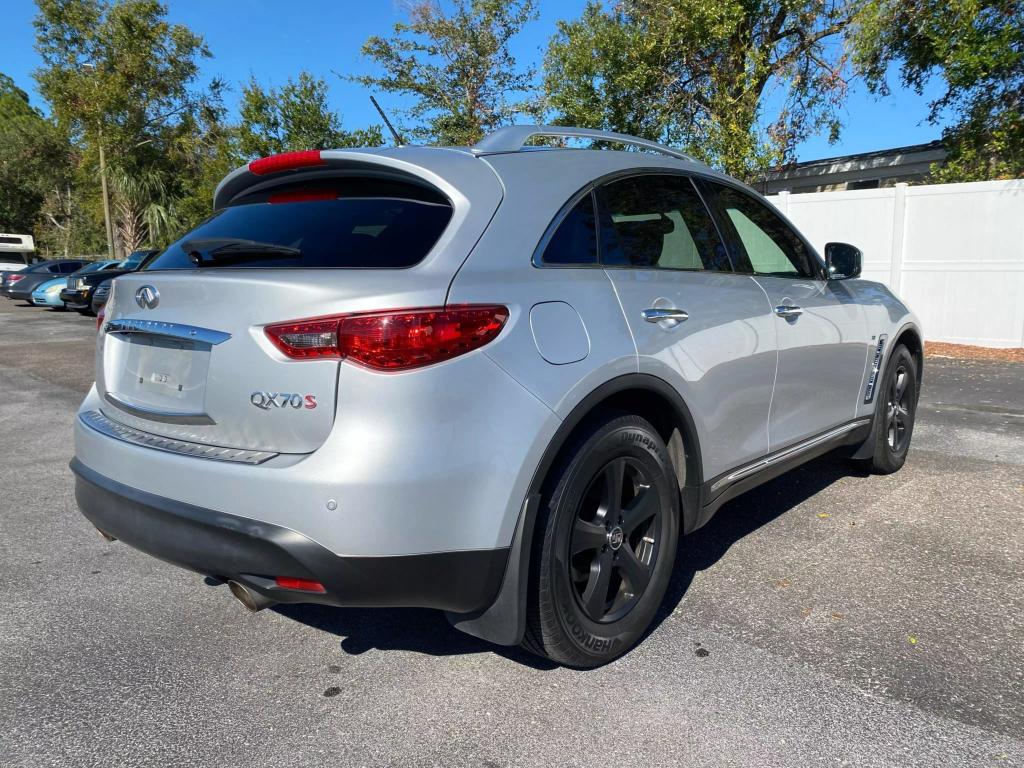 2015 INFINITI QX70 Base photo 6