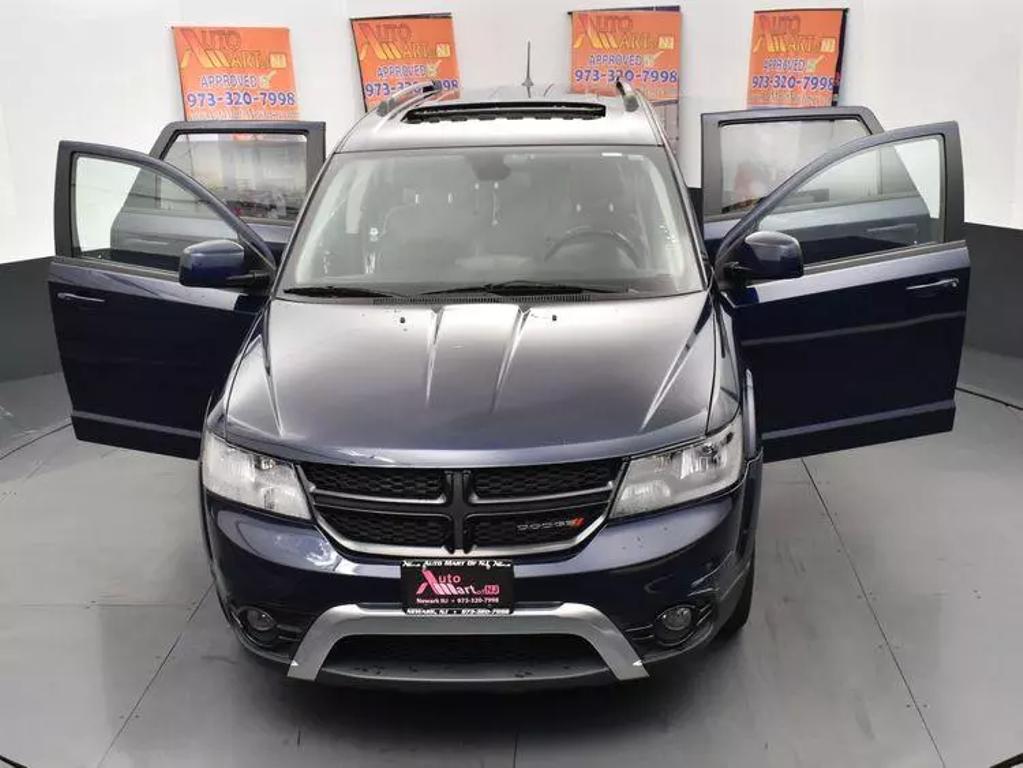 2020 Dodge Journey Crossroad photo 10