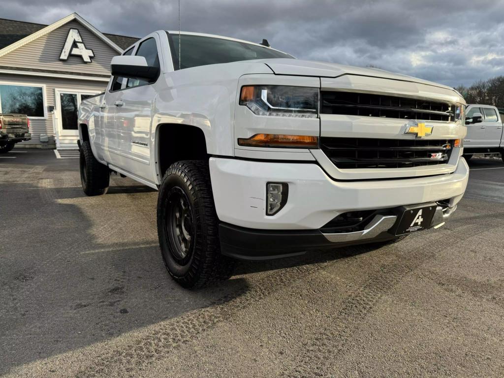 2018 Chevrolet Silverado 1500 LT photo 22