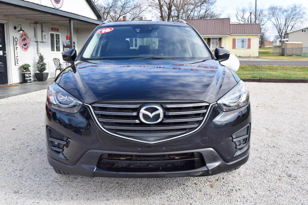 2016 Mazda CX-5 Grand Touring photo 2