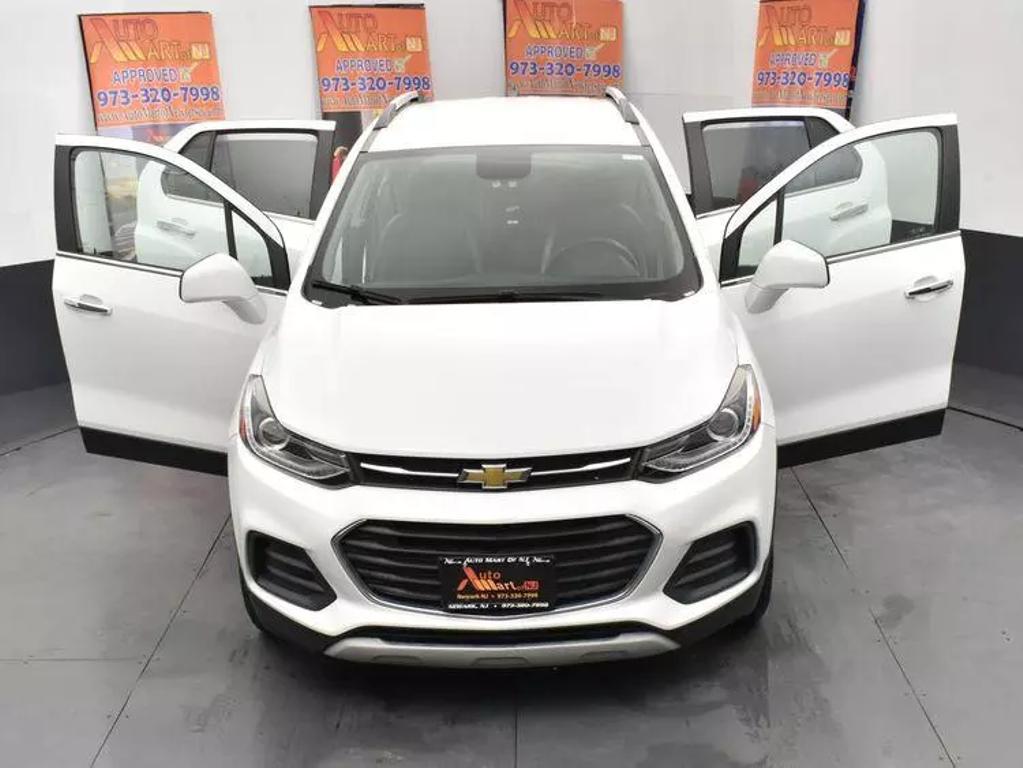 2020 Chevrolet Trax LT photo 10