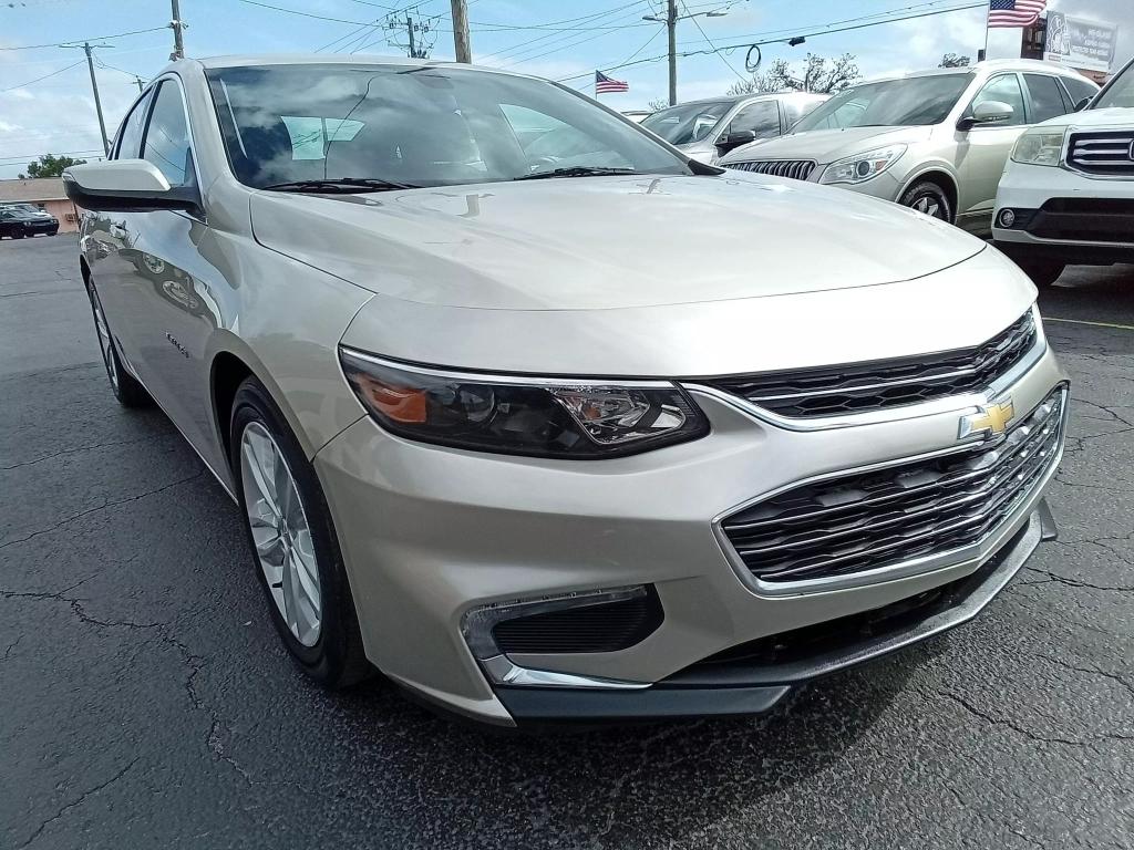 2016 Chevrolet Malibu 1LT photo 4