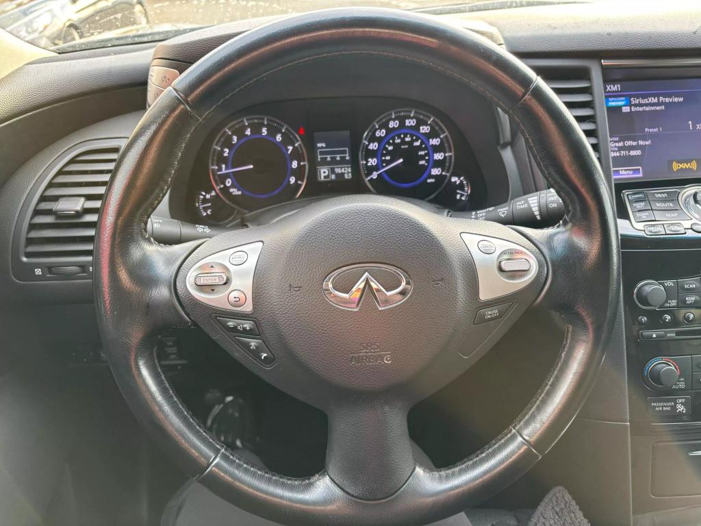 2014 INFINITI QX70 Base photo 25