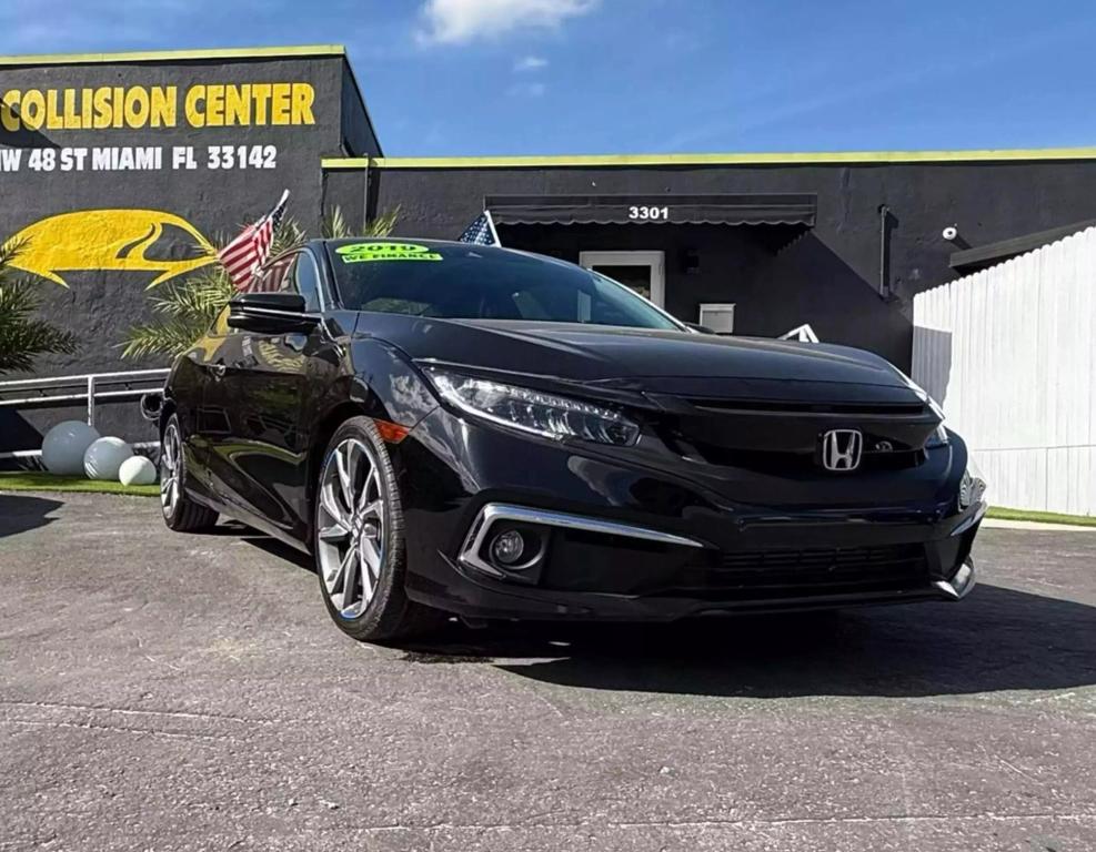 Honda Civic's photo