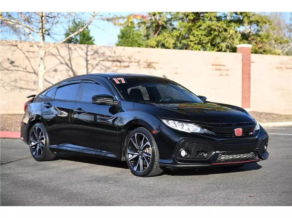 Honda Civic's photo