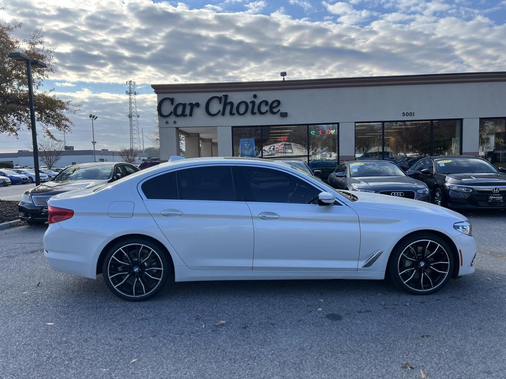 2018 BMW 5 Series 530i photo 3