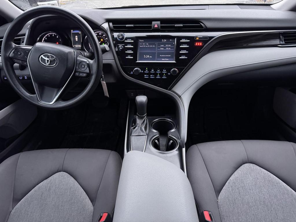 2019 Toyota Camry LE photo 8