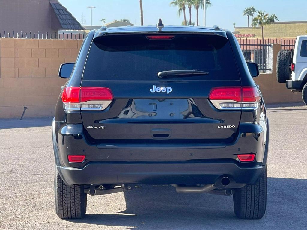 2018 Jeep Grand Cherokee Laredo photo 5