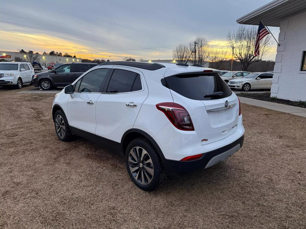 2022 Buick Encore Preferred photo 2