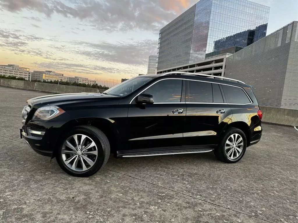 Used 2013 Mercedes-Benz GL-Class GL450 with VIN 4JGDF7CE9DA259016 for sale in Austin, TX
