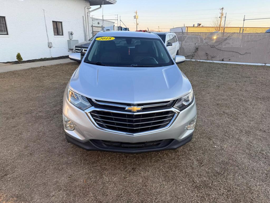 2018 Chevrolet Equinox LT photo 5