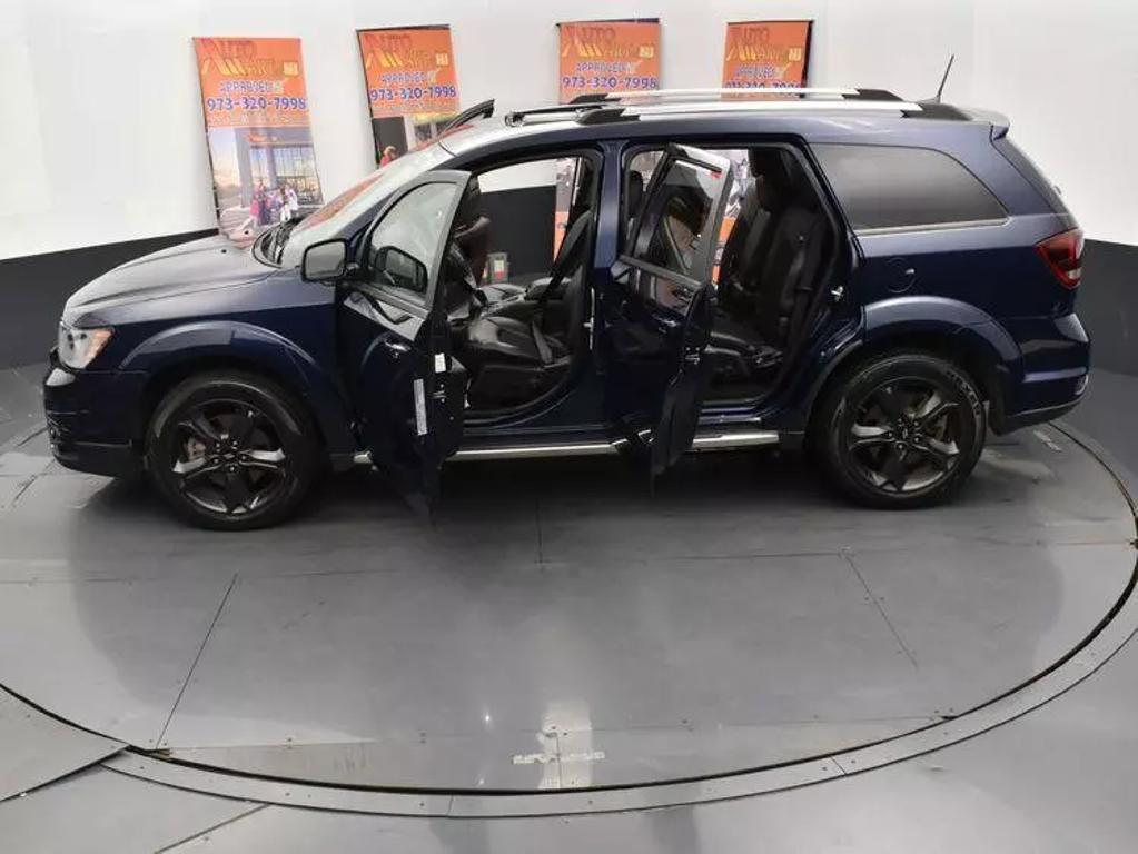 2020 Dodge Journey Crossroad photo 7