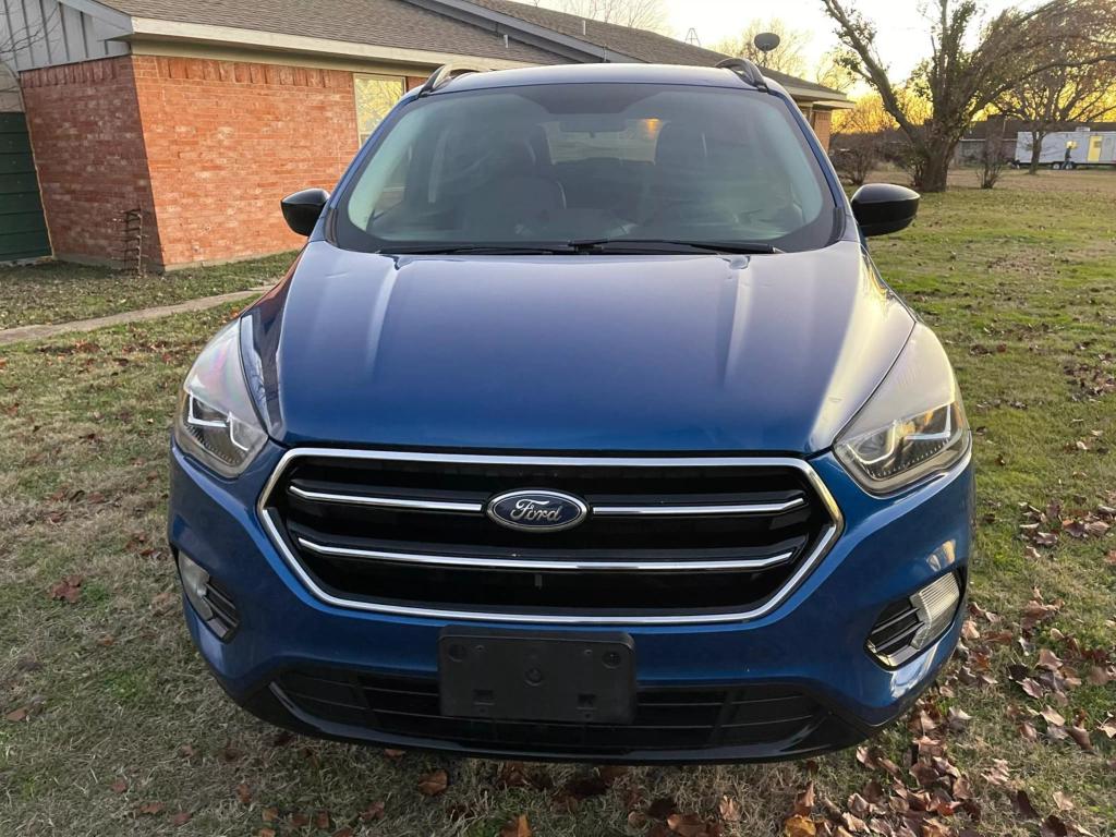 2019 Ford Escape SE photo 2