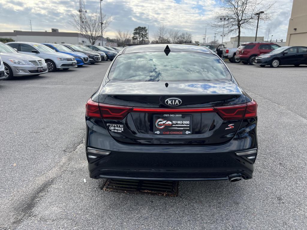 2019 Kia FORTE S photo 9