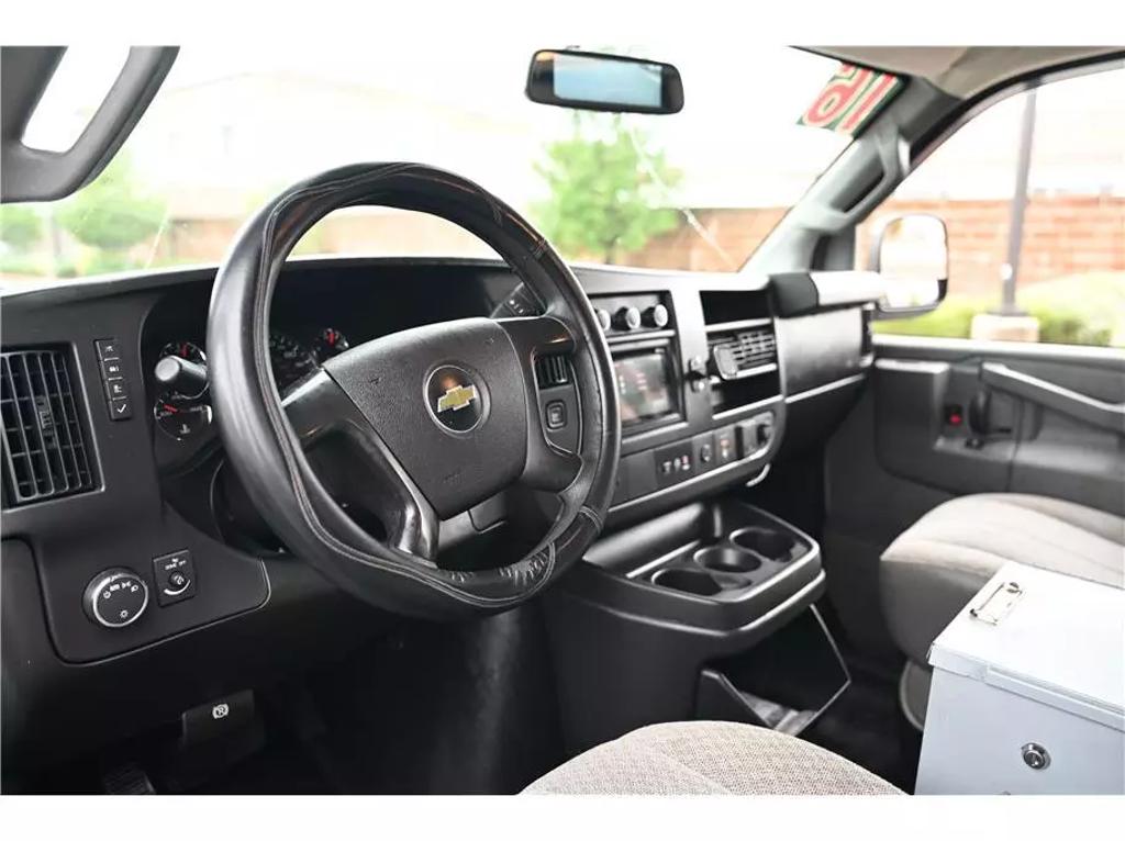 2016 Chevrolet Express Cargo Work Van photo 17