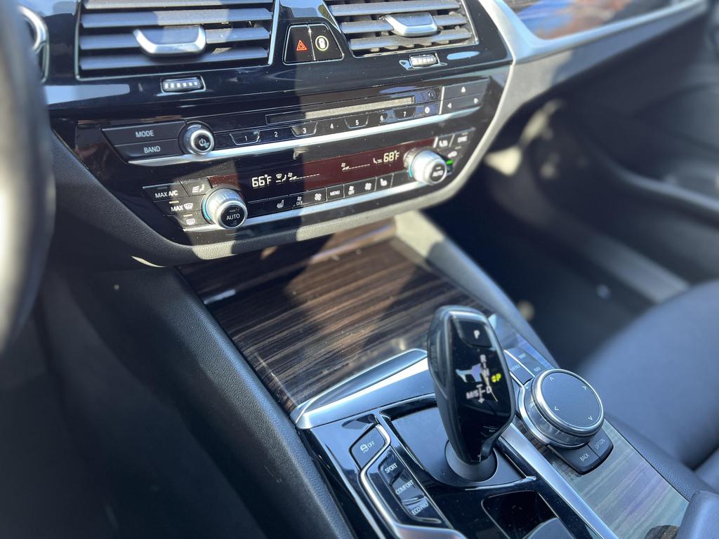 2018 BMW 5 Series 530i photo 35